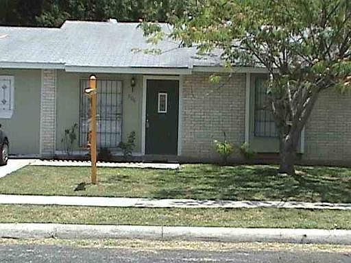 2nd image of 906 WALNUT PARK