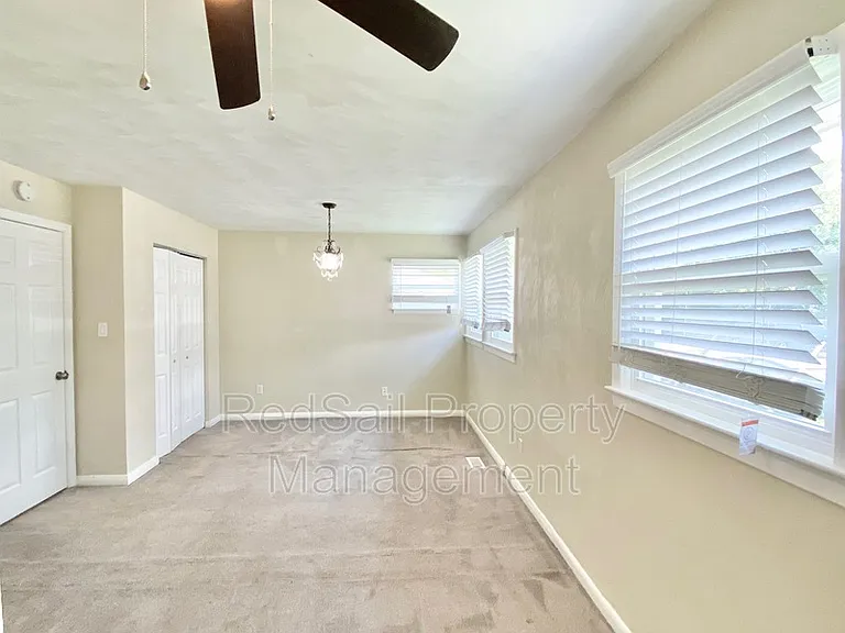 37 Pennwood Dr — Photo 12