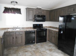 32 Maple St, Plainville, CT 06062