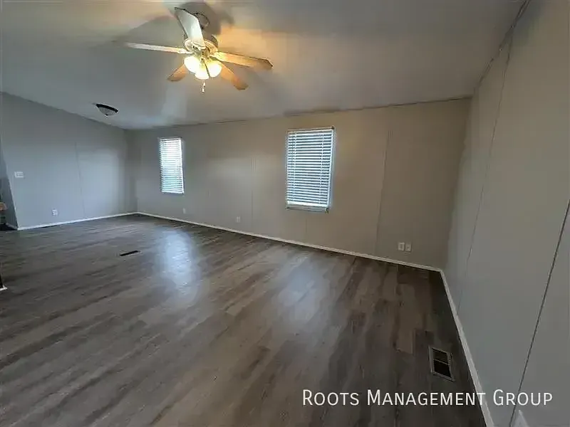 3 Bed 2 Bath Home Available for Lease at Countryside Estates KS - Apply Now! — Photo 2