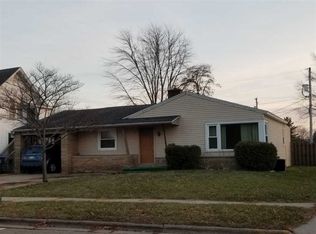 210 E Washington St, New London, WI 54961
