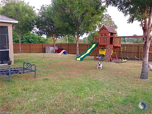 2nd image of 1806 NE 41st St