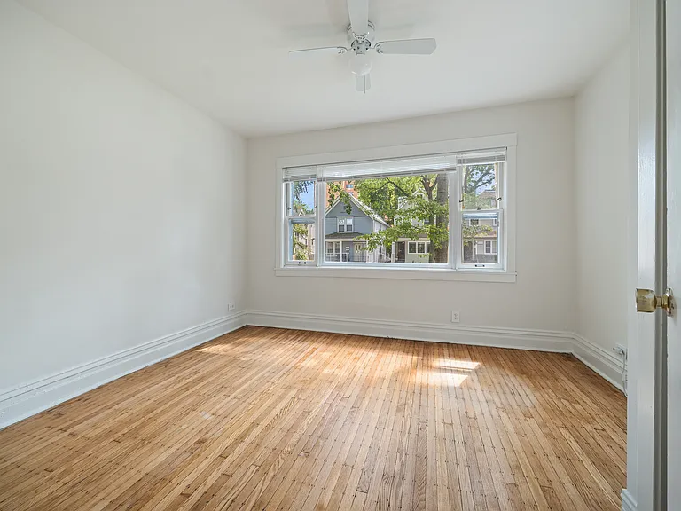 1011 Garnett Pl #1/2 — Photo 10