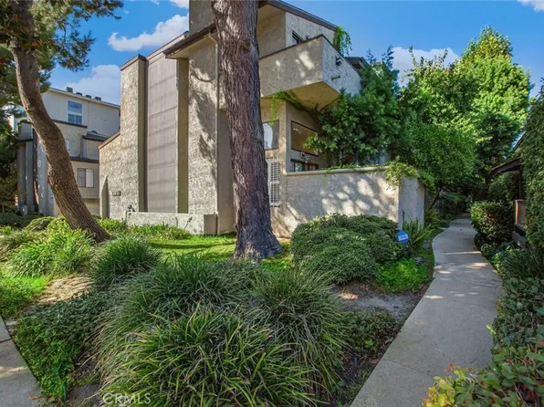12821 Moorpark St APT 1, Studio City, CA 91604