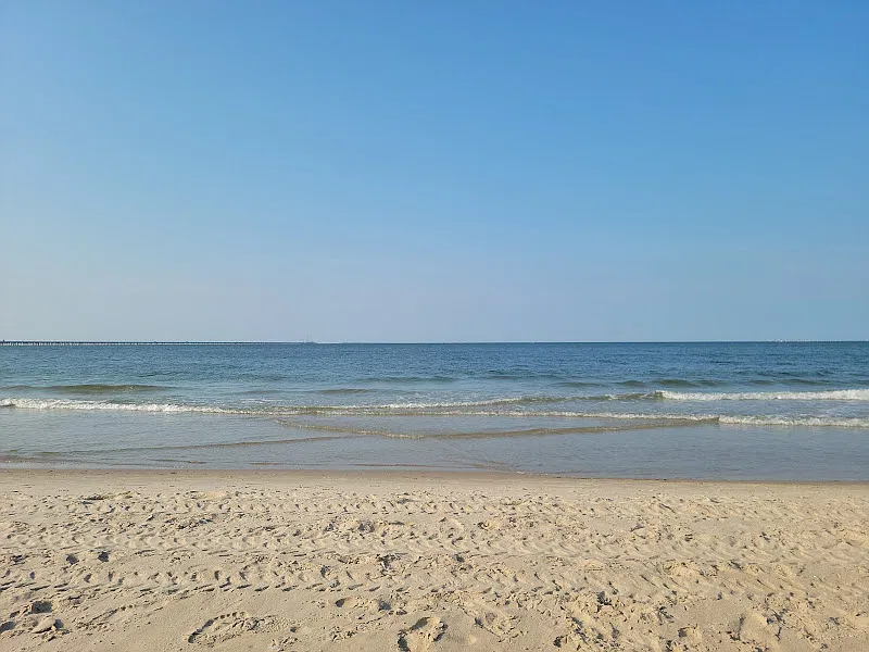 Enjoy Chics Beach !