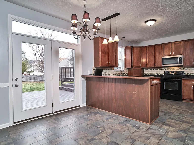 11080 McDowell Dr — Photo 13