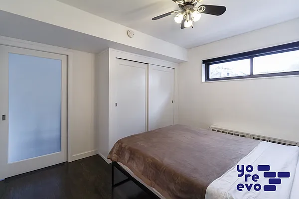 Sold by Yoreevo, LLC | media 6