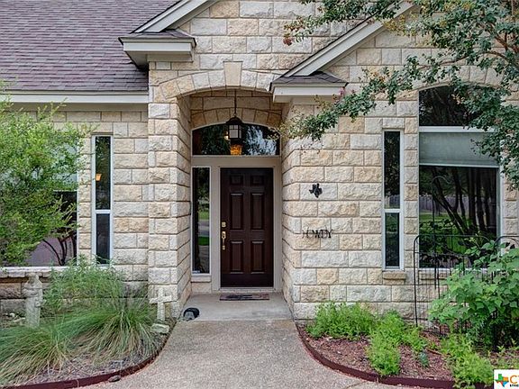 3rd image of 107 Cliff Cir