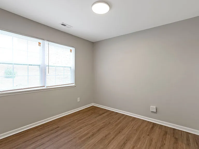 The Lenox Apartment Homes — Photo 24