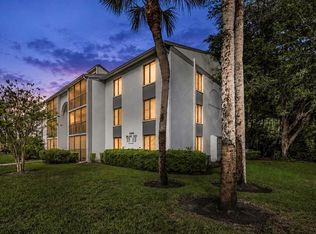 1308 Pine Ridge Cir E APT H1, Tarpon Springs, FL 34688