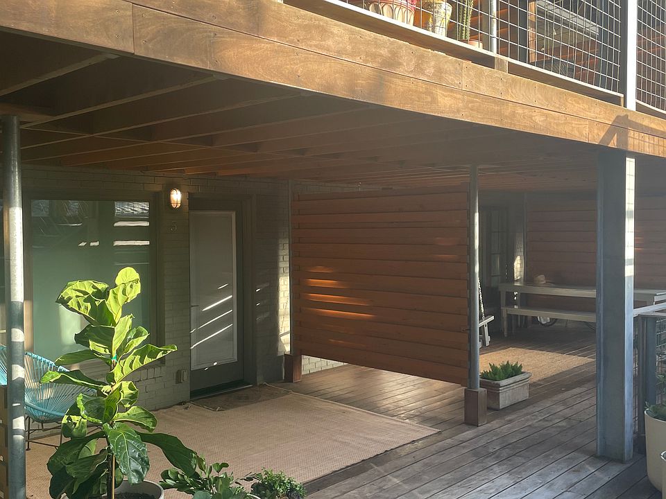 Faces east with tons of morning sunlight.