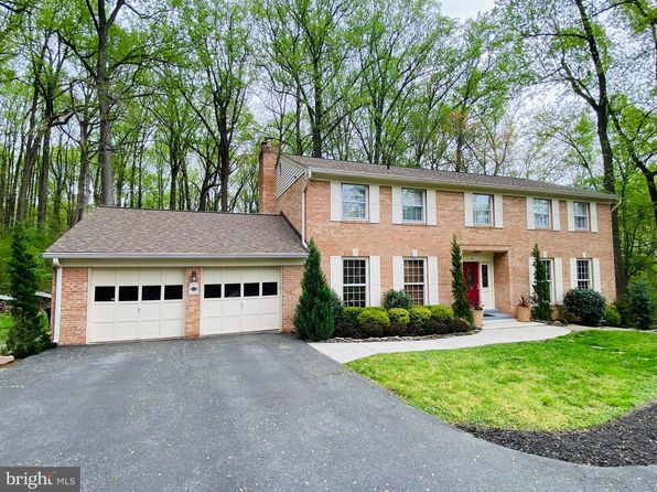 9 Falling Creek Ct, Silver Spring, MD 20904