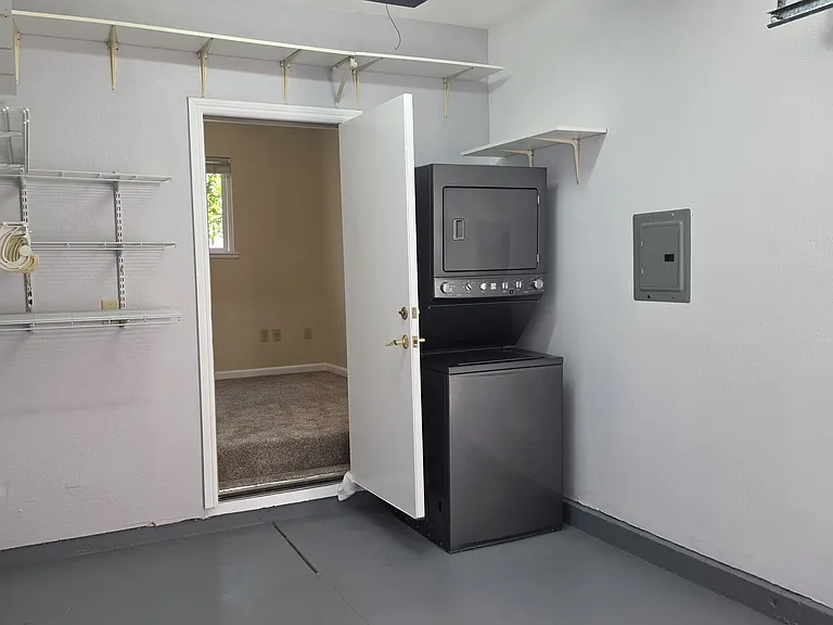 512 Poplar Ave — Photo 10