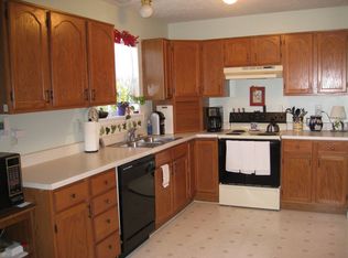 3827 Rosefinch Cir, Indianapolis, IN 46228