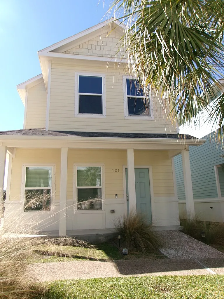 Building Photo - 124 Lavaca Cir