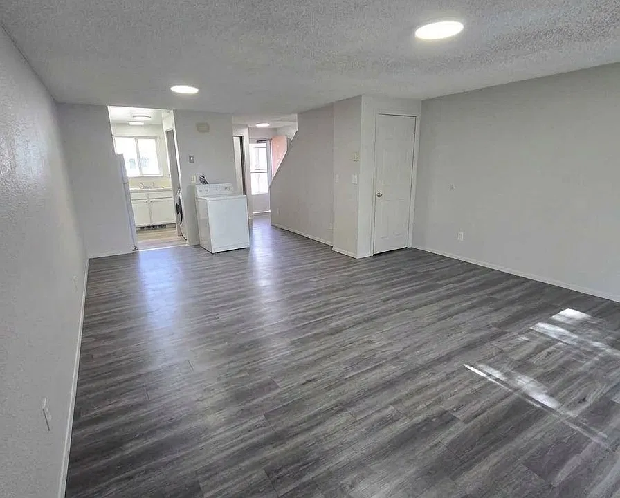 827 Northview Cir