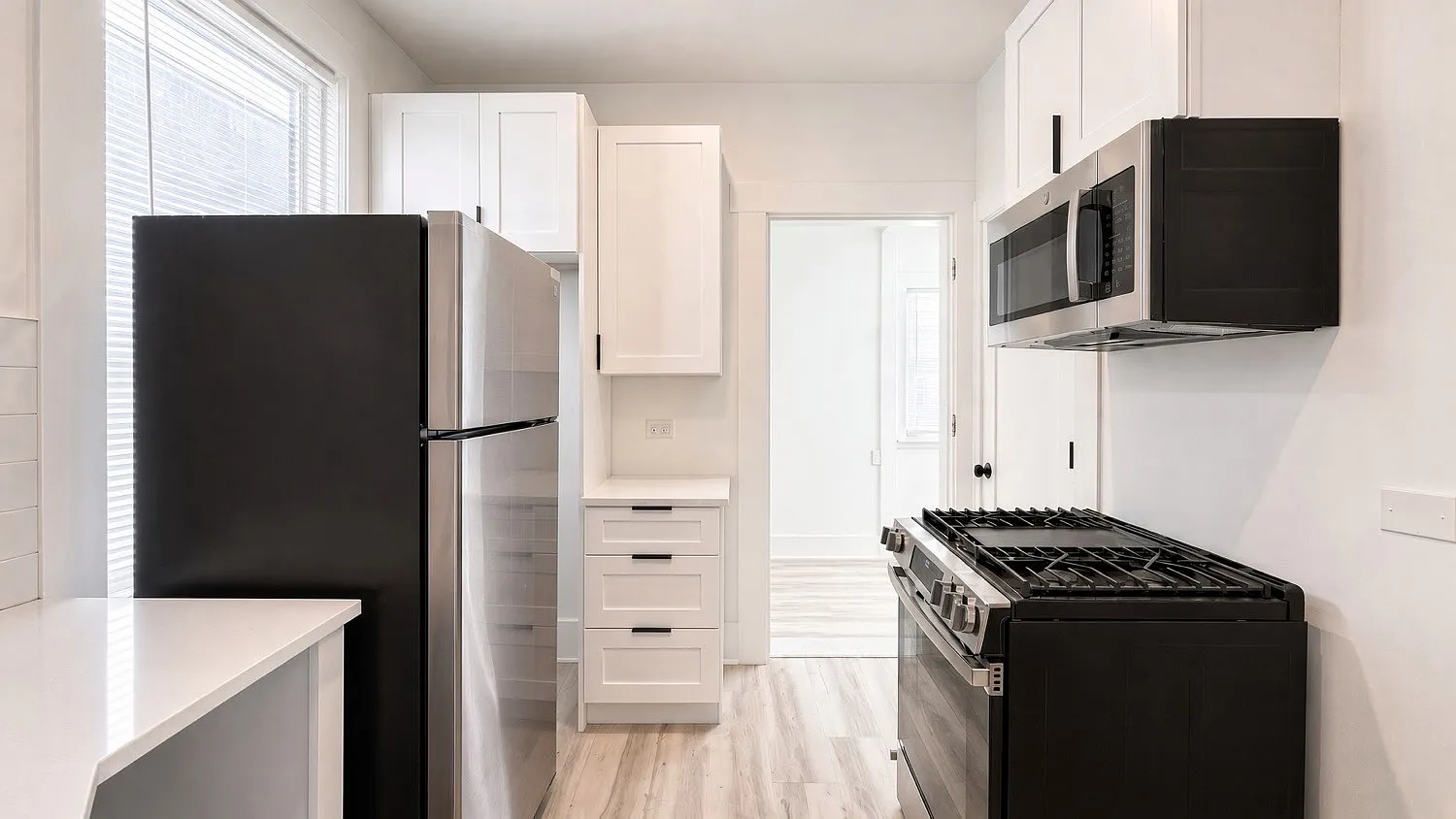 4347 W Irving Park Rd — Photo 4
