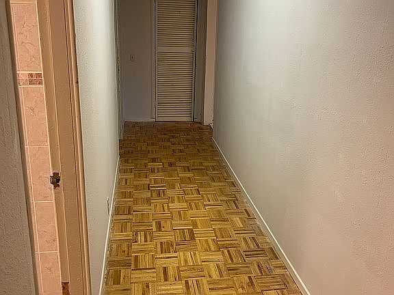 5th image of 1001 W Oreilly St