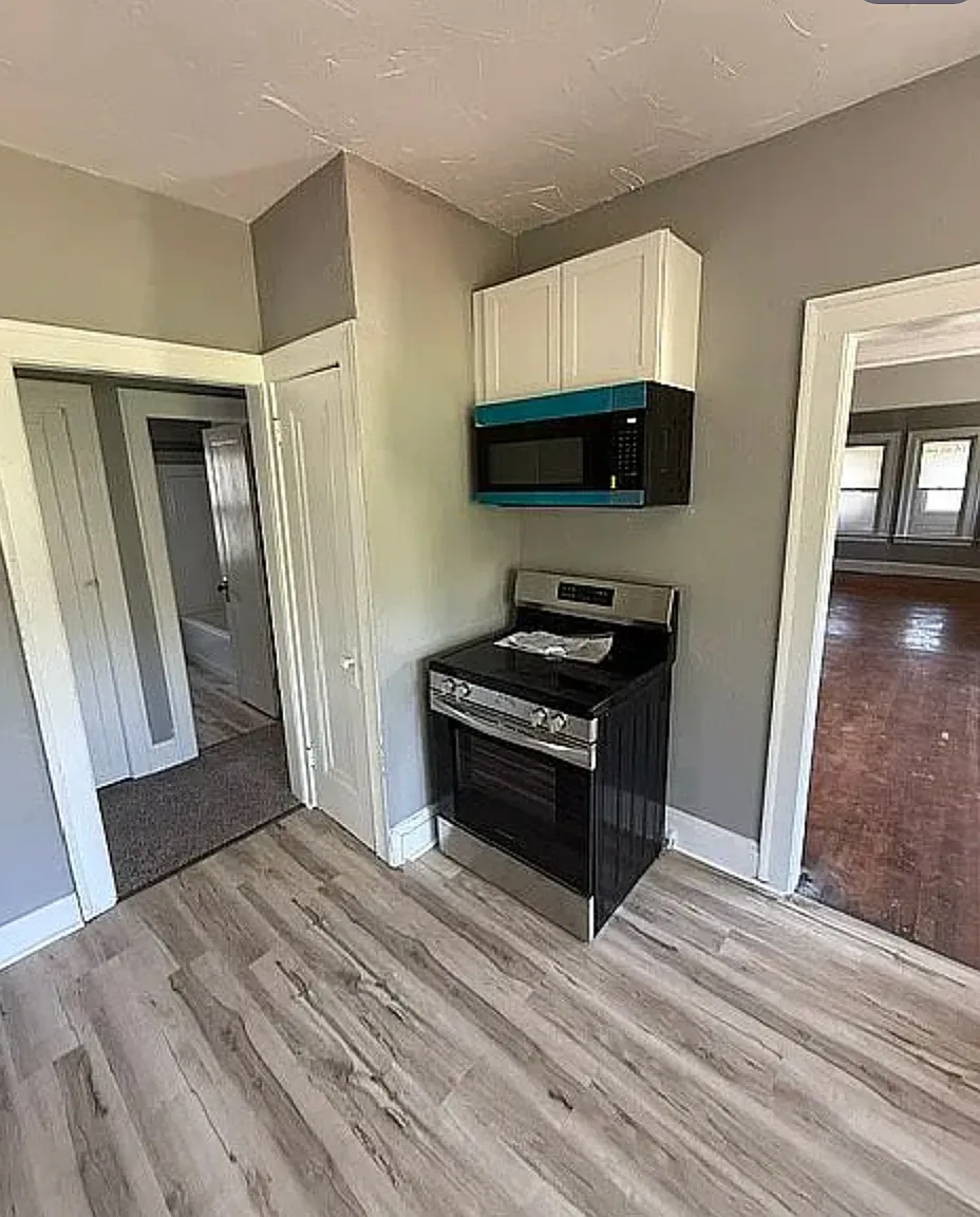 2 bed, $950 — Photo 4