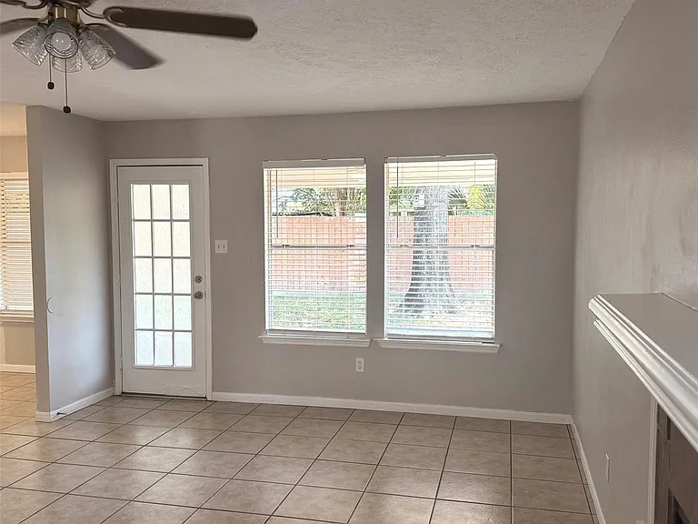 9035 Rippling Fields Dr — Photo 40