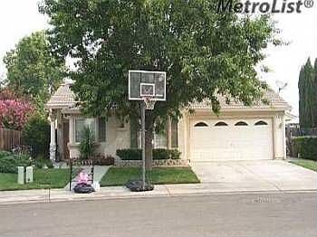 1st image of 860 Browning Cir