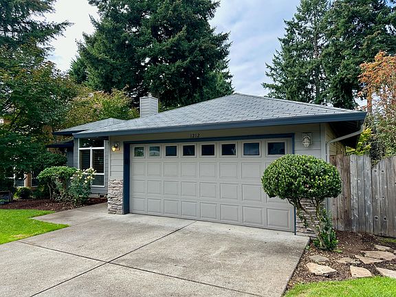 3rd image of 1212 NE 160th Ave
