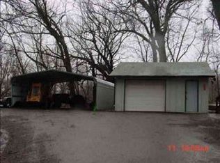 3315 Oakridge Rd, Omaha, NE 68112