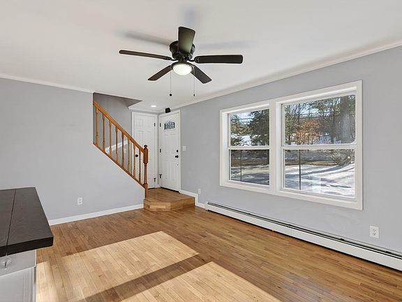 4th image of 42 Center Bridge Road