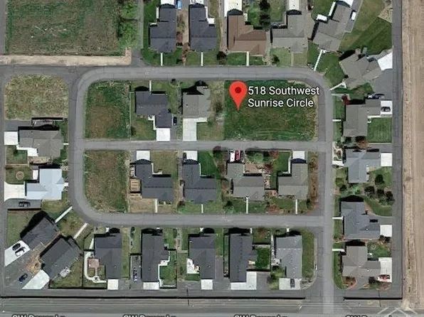 518 Sunrise Cir, Metolius, OR 97741