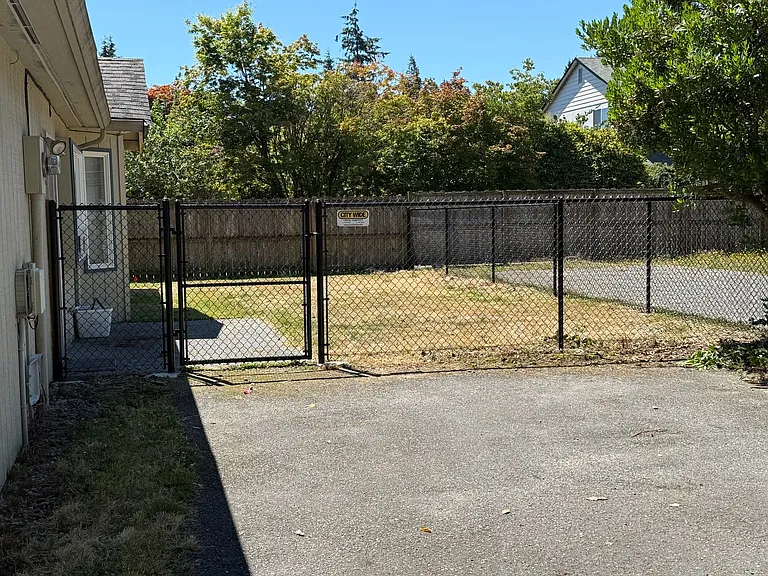 6222 Cady Rd — Photo 2