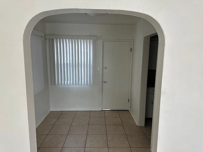 623 Prescott Ave — Photo 9