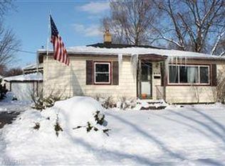 943 34th St SW, Wyoming, MI 49509