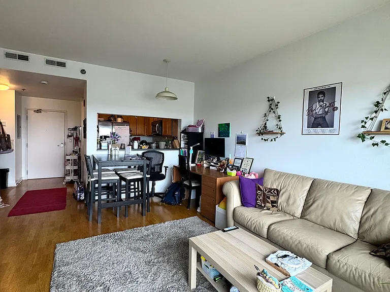 100 N Hermitage Ave #702 — Photo 8