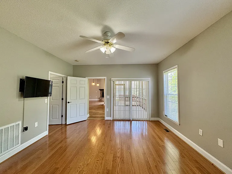 513 Tanasi Cir — Photo 11