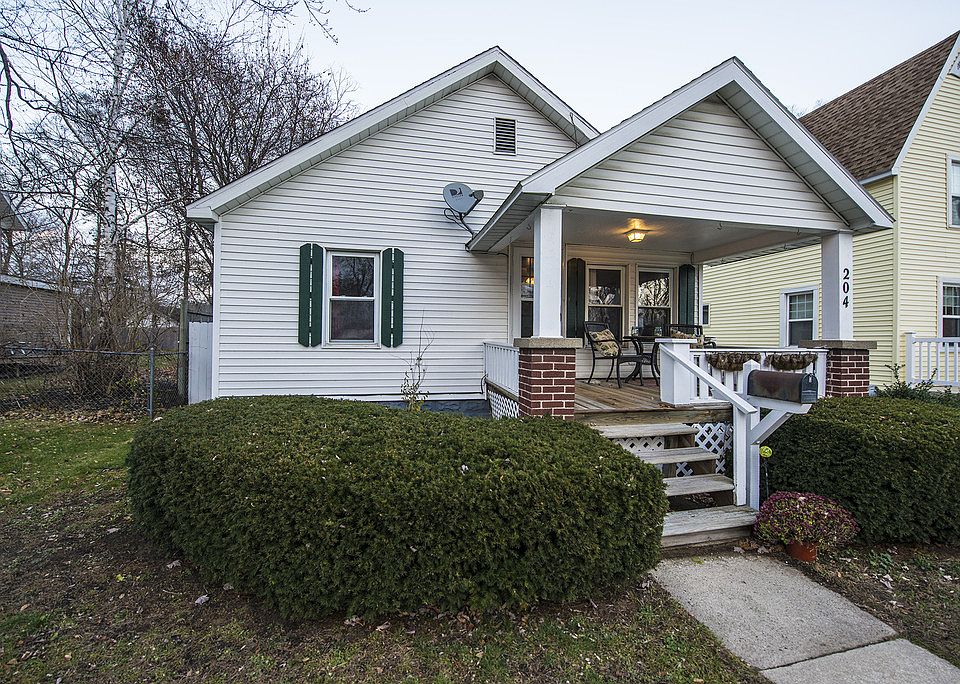 CLEAN & CHARMING ON CARPENTER! This three bedroom bungalow style home in the heart of Midland offers just the right size for the price with 816 square feet and a move in ready condition with new flooring, trim, interior doors, front porch, nice back yard, two car detached garage, and much more. Make this cozy home yours for less than the cost of rent. Don't wait, call today for your own private showing!