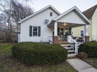 204 W Carpenter St, Midland, MI 48640