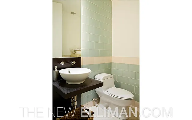 Rented by Douglas Elliman | media 19