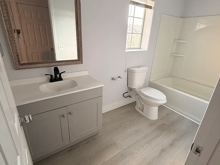 92 Peachtree Hill Ave — Photo 6