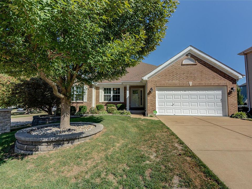 1st image of 95 Rivermeadows Dr