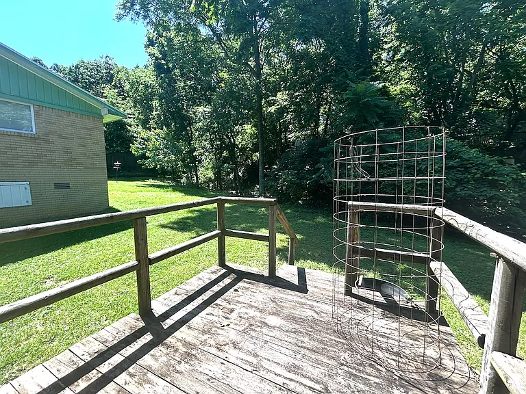821 E Lakeside Dr — Photo 22