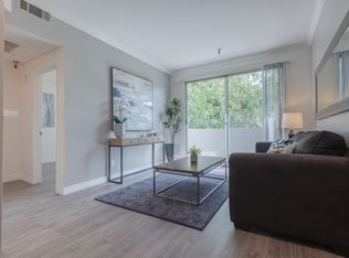 11475 Riverside Dr #217, North Hollywood, CA 91601