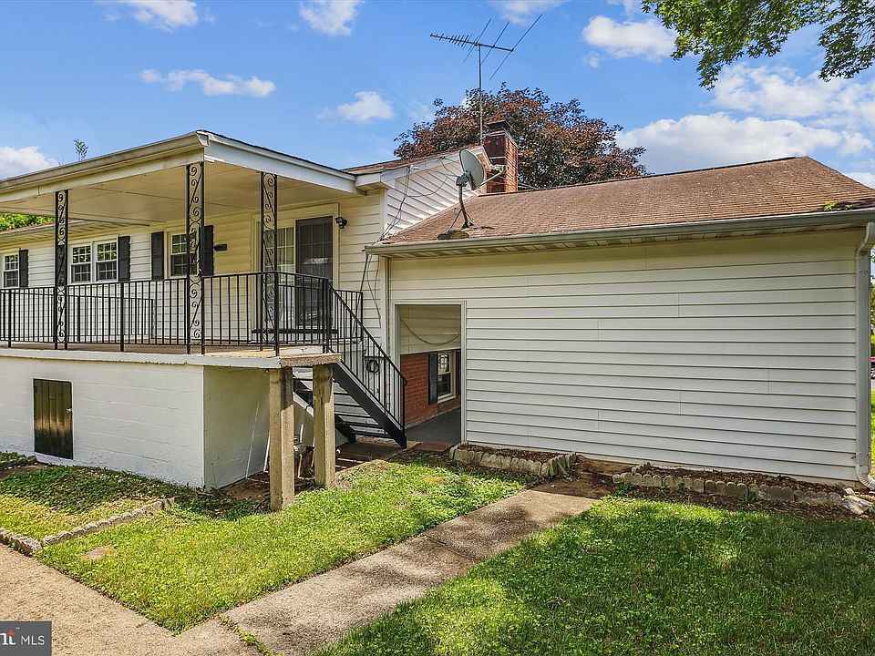 5800 Helmsdale Ln, Alexandria, VA 22315 Zillow