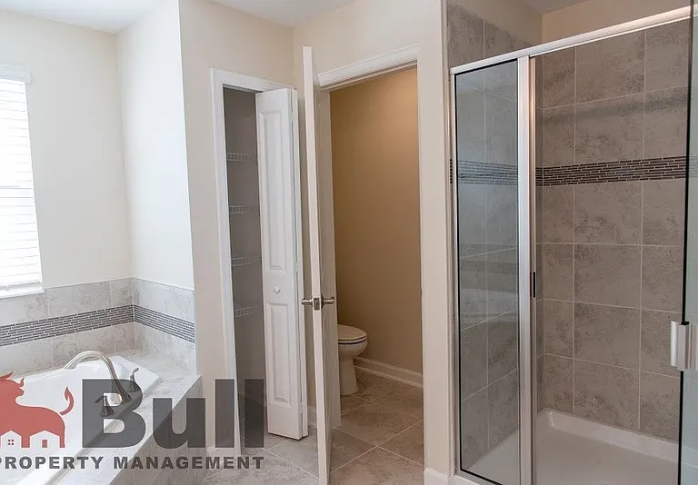 11931 Hometown Pl — Photo 23