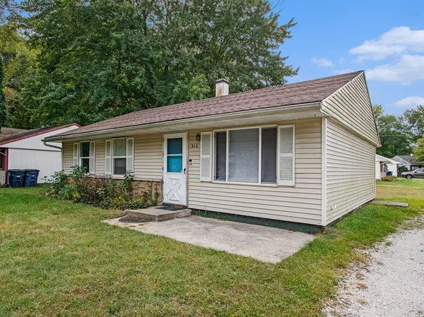 915 Willow Spring Dr, Michigan City, IN 46360