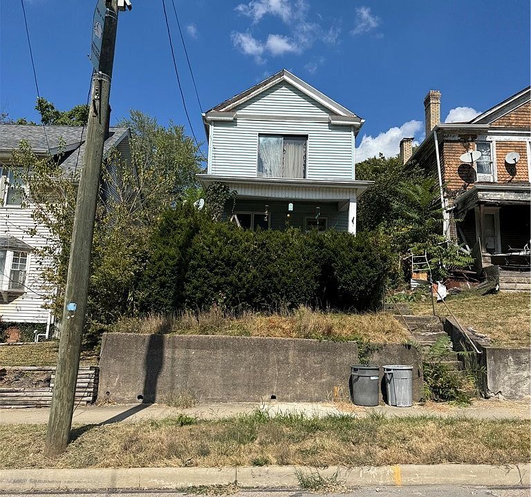 1st image of 866 Main St