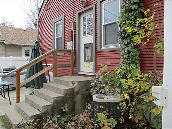 2nd image of 323 Alderson Ave #1/2