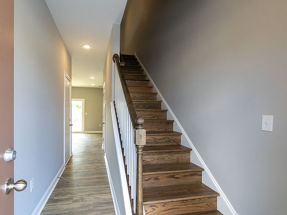 3rd image of 122 Bellbrook Ln #404