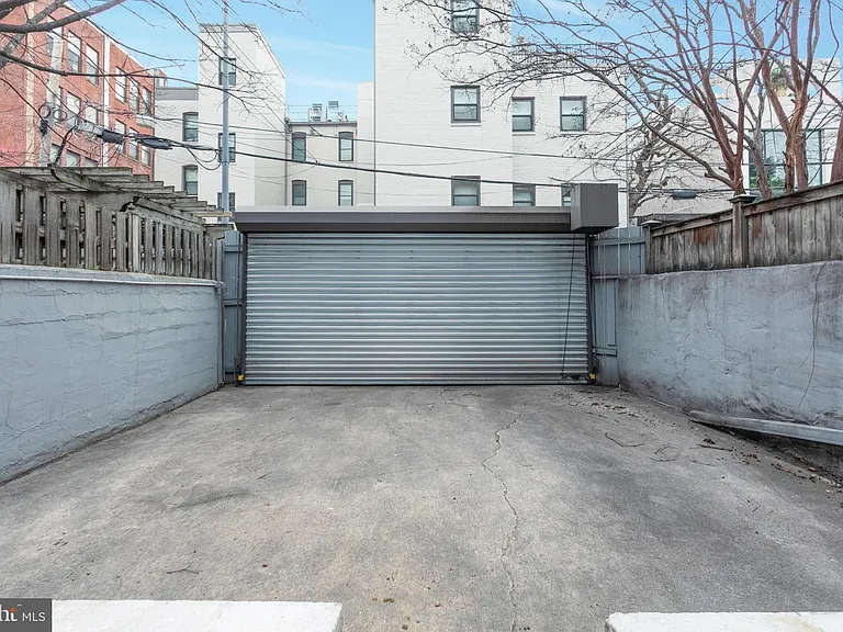 1339 Corcoran St NW — Photo 45