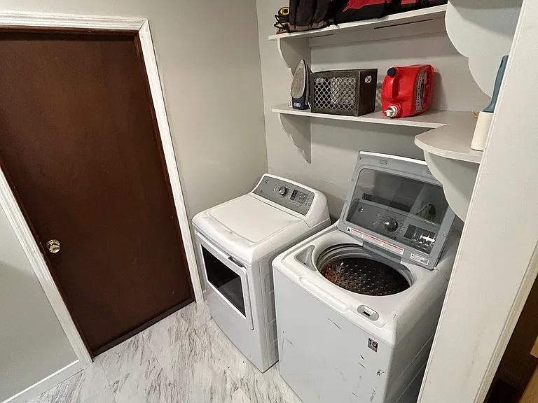 108 Thames Dr #2 — Photo 6