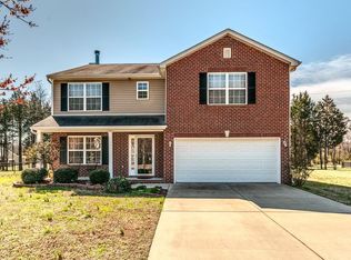 1411 California Dr, Murfreesboro, TN 37129